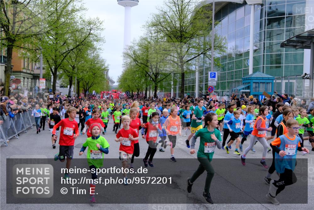 25.04.2026 - Das Zehntel Tim E. http://msf.ph/oto/9572201 25.04.2026 10:31:16 Ziel  meine-sportfotos.de