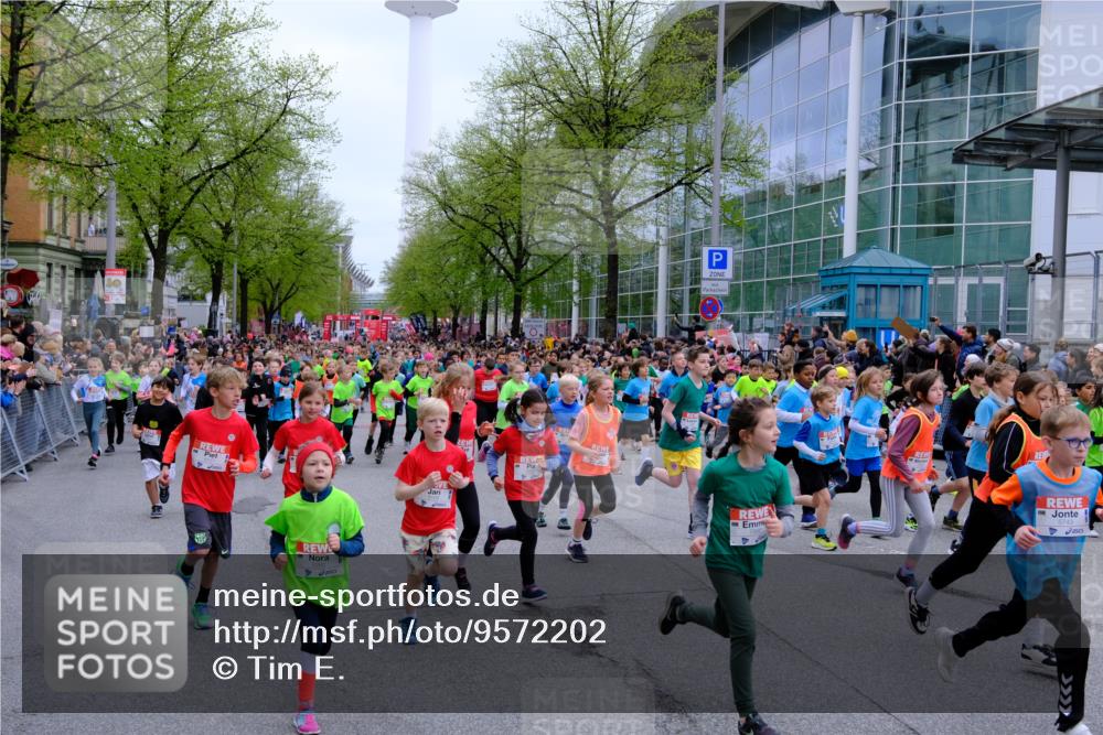 25.04.2026 - Das Zehntel Tim E. http://msf.ph/oto/9572202 25.04.2026 10:31:16 Ziel  meine-sportfotos.de