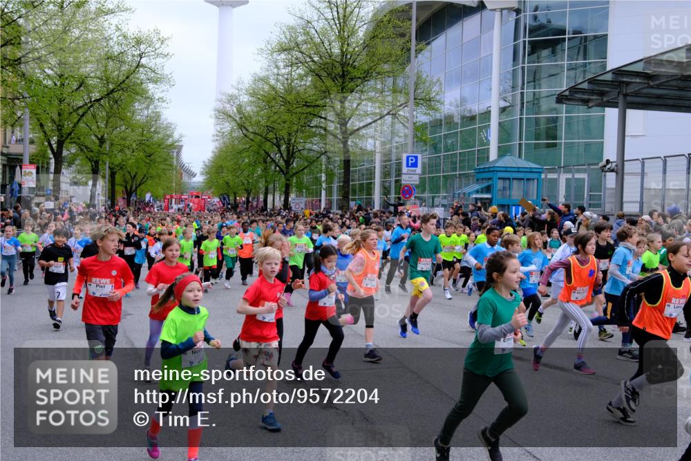 25.04.2026 - Das Zehntel Tim E. http://msf.ph/oto/9572204 25.04.2026 10:31:16 Ziel  meine-sportfotos.de