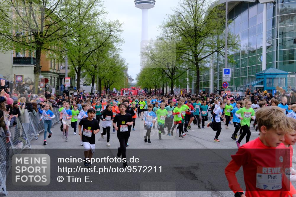 25.04.2026 - Das Zehntel Tim E. http://msf.ph/oto/9572211 25.04.2026 10:31:18 Ziel  meine-sportfotos.de