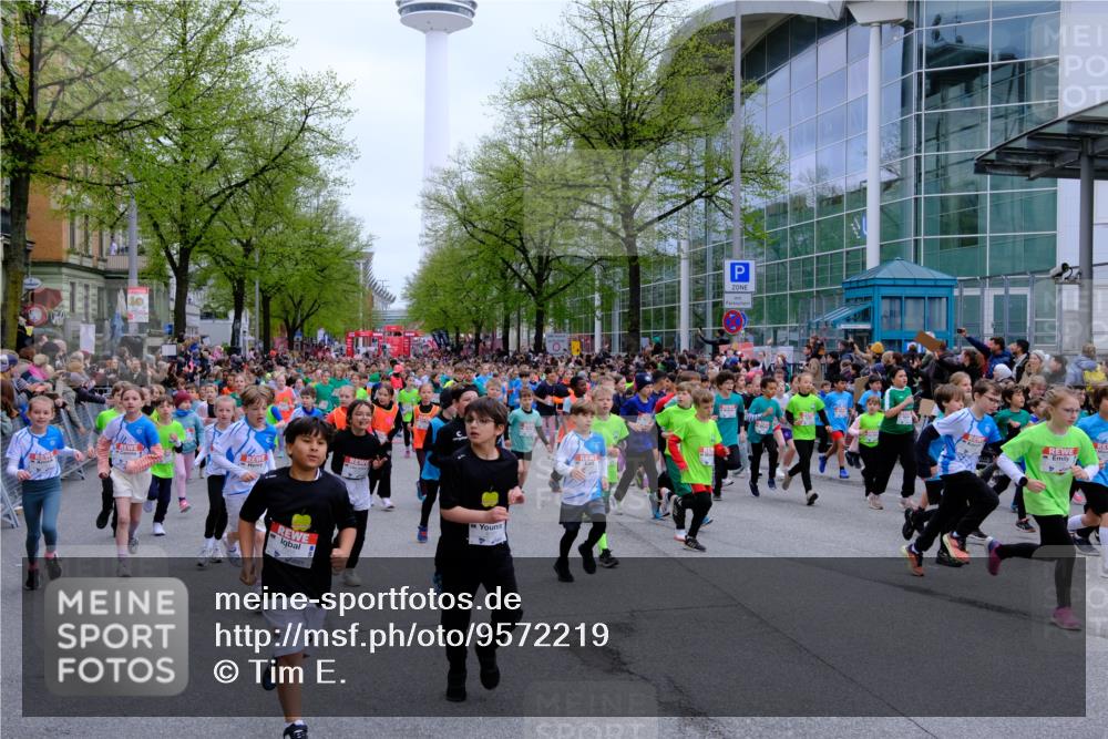 25.04.2026 - Das Zehntel Tim E. http://msf.ph/oto/9572219 25.04.2026 10:31:18 Ziel  meine-sportfotos.de