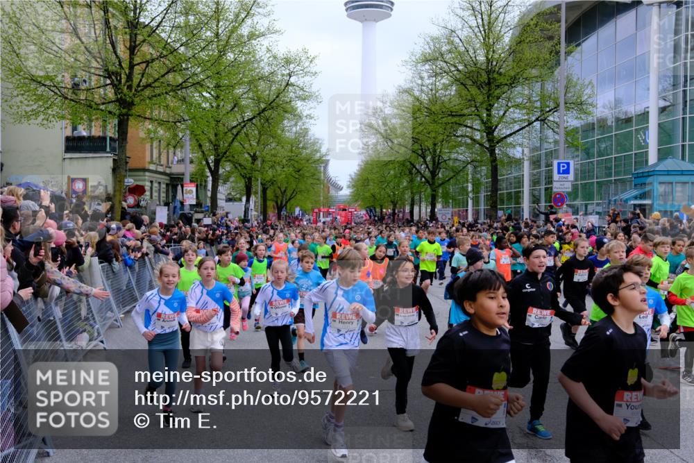 25.04.2026 - Das Zehntel Tim E. http://msf.ph/oto/9572221 25.04.2026 10:31:19 Ziel  meine-sportfotos.de