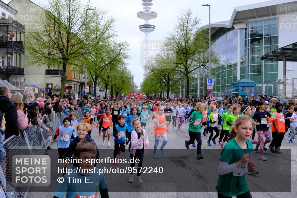 25.04.2026 - Das Zehntel Tim E. http://msf.ph/oto/9572240 25.04.2026 10:31:23 Ziel  meine-sportfotos.de