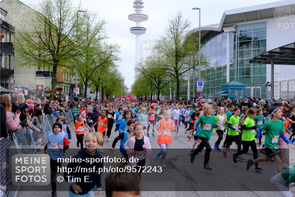 25.04.2026 - Das Zehntel Tim E. http://msf.ph/oto/9572243 25.04.2026 10:31:23 Ziel  meine-sportfotos.de