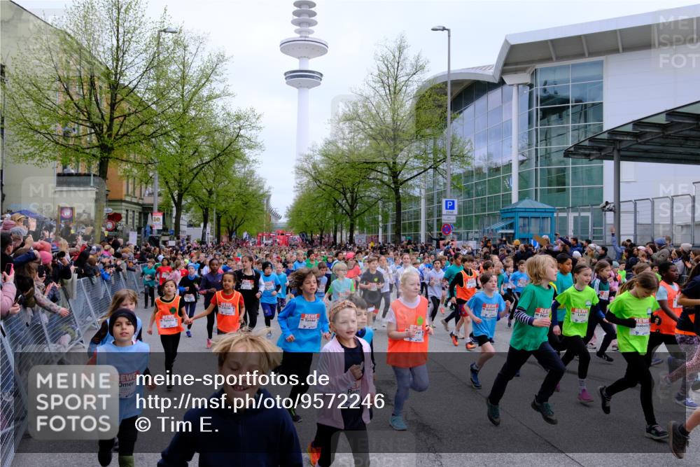 25.04.2026 - Das Zehntel Tim E. http://msf.ph/oto/9572246 25.04.2026 10:31:24 Ziel  meine-sportfotos.de