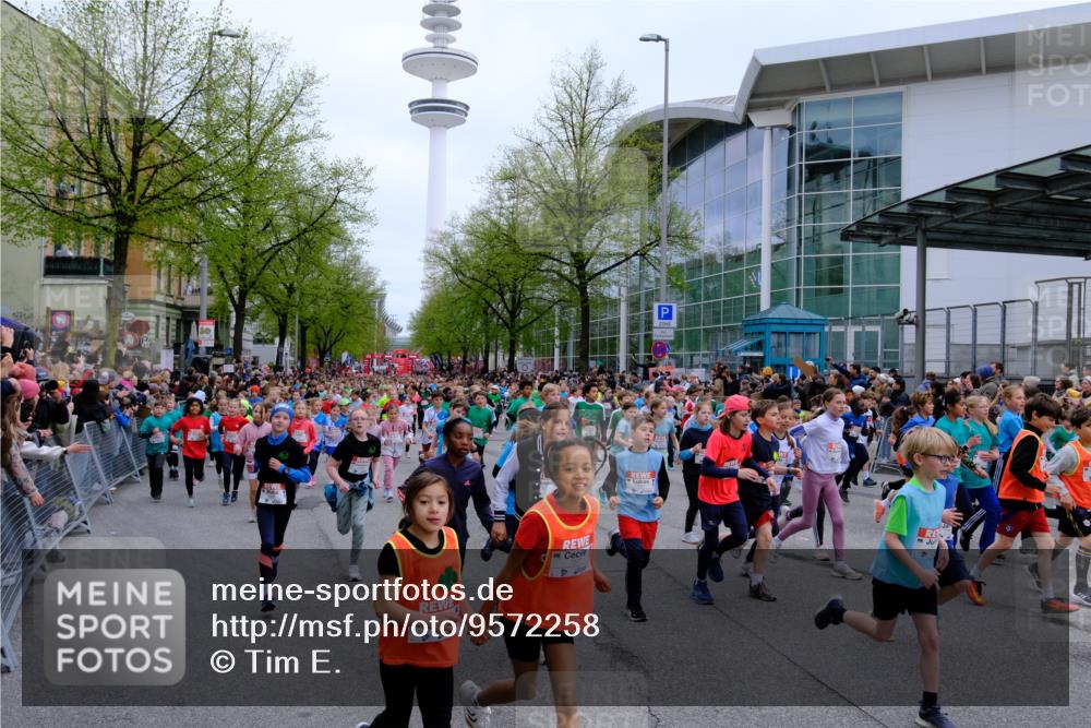 25.04.2026 - Das Zehntel Tim E. http://msf.ph/oto/9572258 25.04.2026 10:31:25 Ziel  meine-sportfotos.de