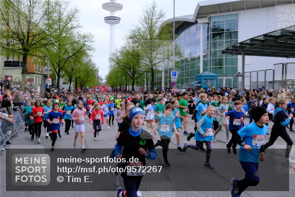25.04.2026 - Das Zehntel Tim E. http://msf.ph/oto/9572267 25.04.2026 10:31:27 Ziel  meine-sportfotos.de
