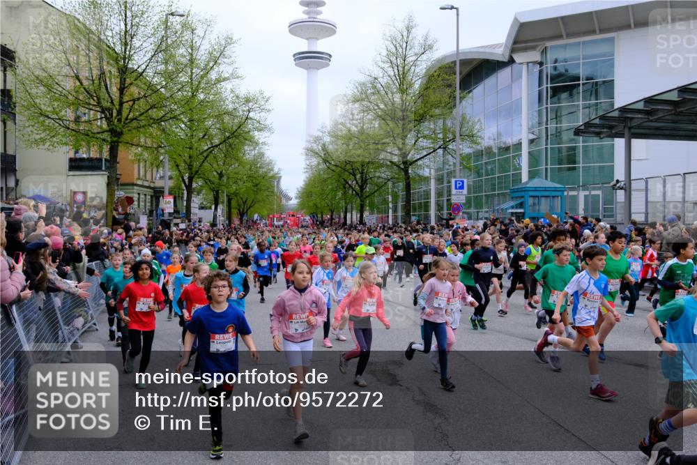 25.04.2026 - Das Zehntel Tim E. http://msf.ph/oto/9572272 25.04.2026 10:31:27 Ziel  meine-sportfotos.de
