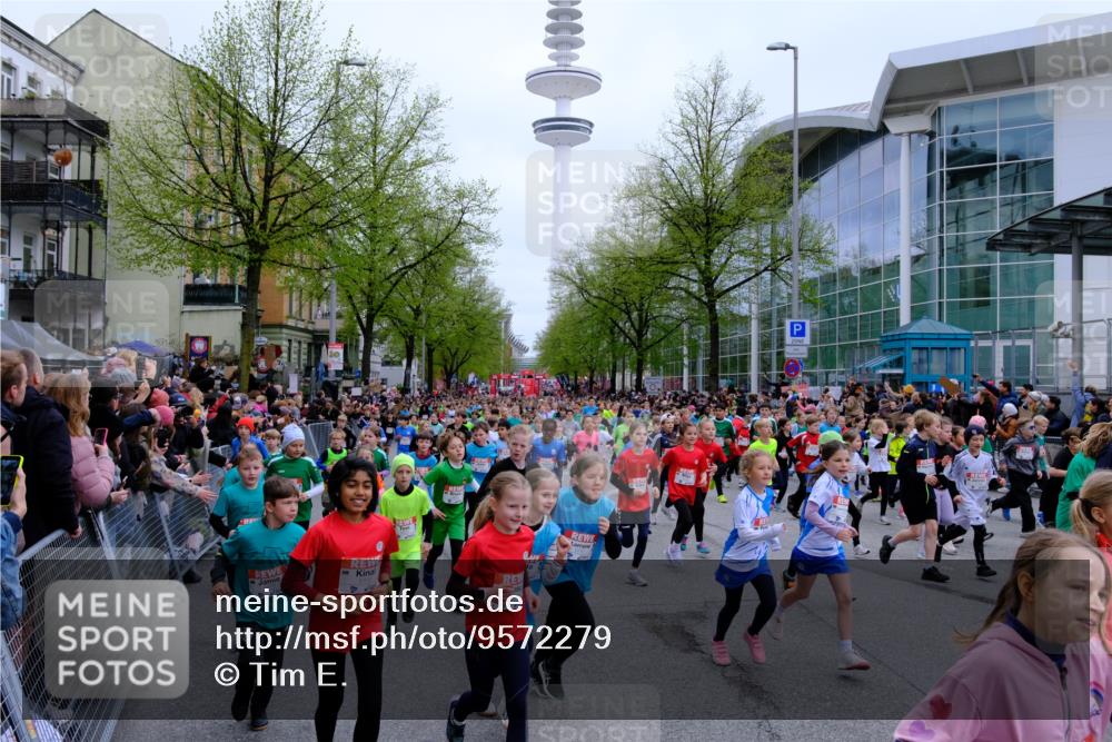 25.04.2026 - Das Zehntel Tim E. http://msf.ph/oto/9572279 25.04.2026 10:31:29 Ziel  meine-sportfotos.de