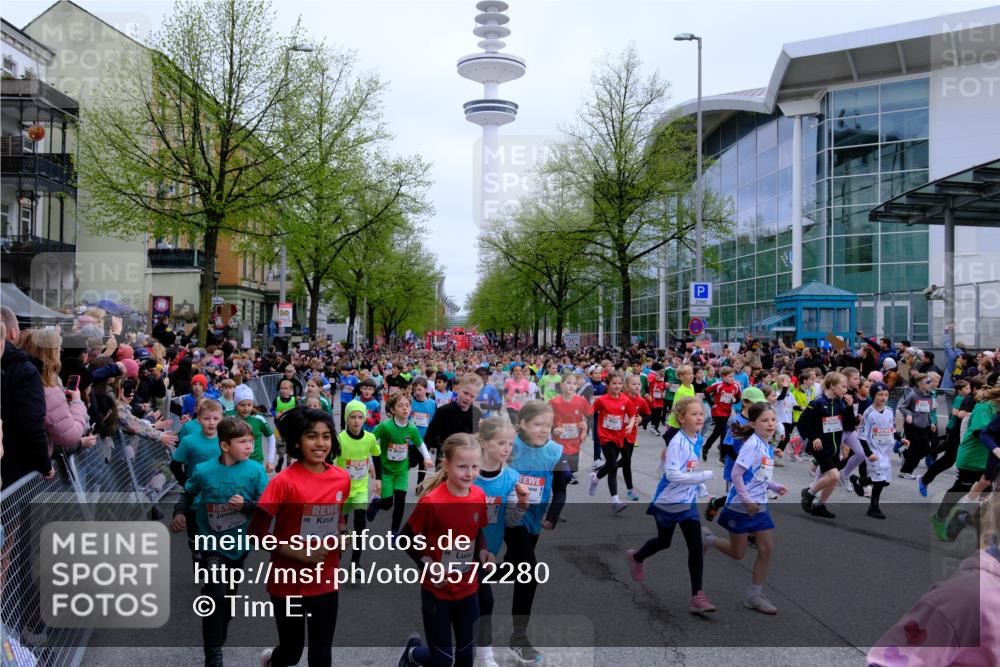 25.04.2026 - Das Zehntel Tim E. http://msf.ph/oto/9572280 25.04.2026 10:31:29 Ziel  meine-sportfotos.de