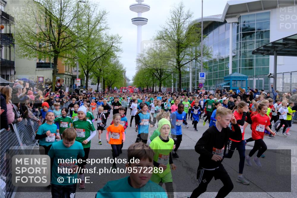 25.04.2026 - Das Zehntel Tim E. http://msf.ph/oto/9572289 25.04.2026 10:31:30 Ziel  meine-sportfotos.de