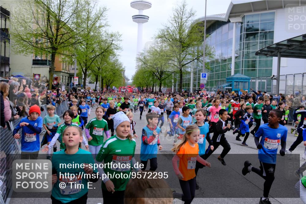25.04.2026 - Das Zehntel Tim E. http://msf.ph/oto/9572295 25.04.2026 10:31:31 Ziel  meine-sportfotos.de