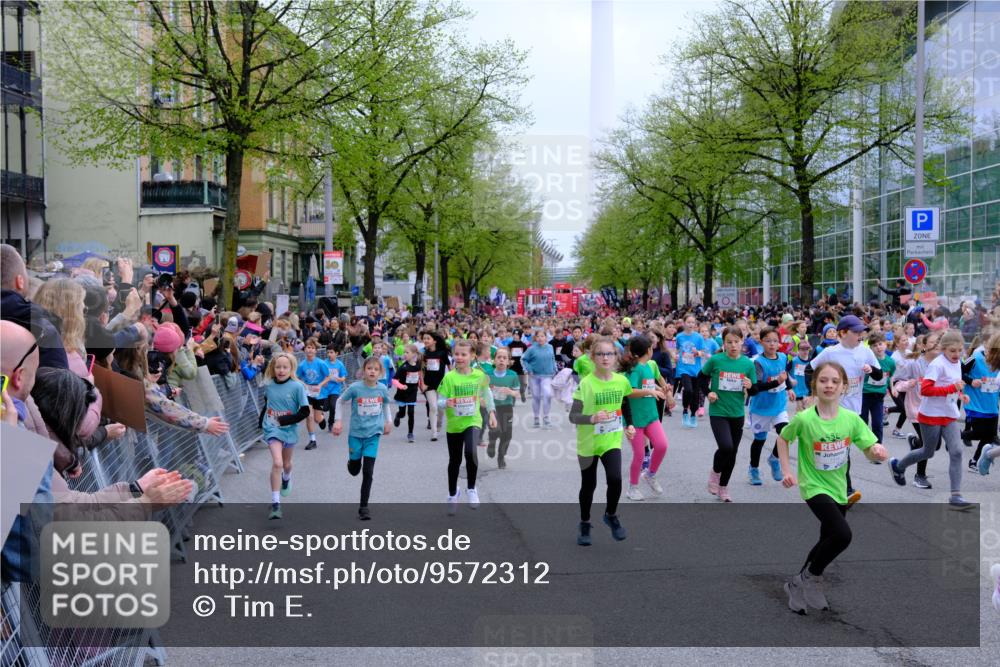 25.04.2026 - Das Zehntel Tim E. http://msf.ph/oto/9572312 25.04.2026 10:31:36 Ziel  meine-sportfotos.de