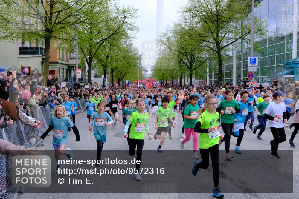 25.04.2026 - Das Zehntel Tim E. http://msf.ph/oto/9572316 25.04.2026 10:31:37 Ziel  meine-sportfotos.de