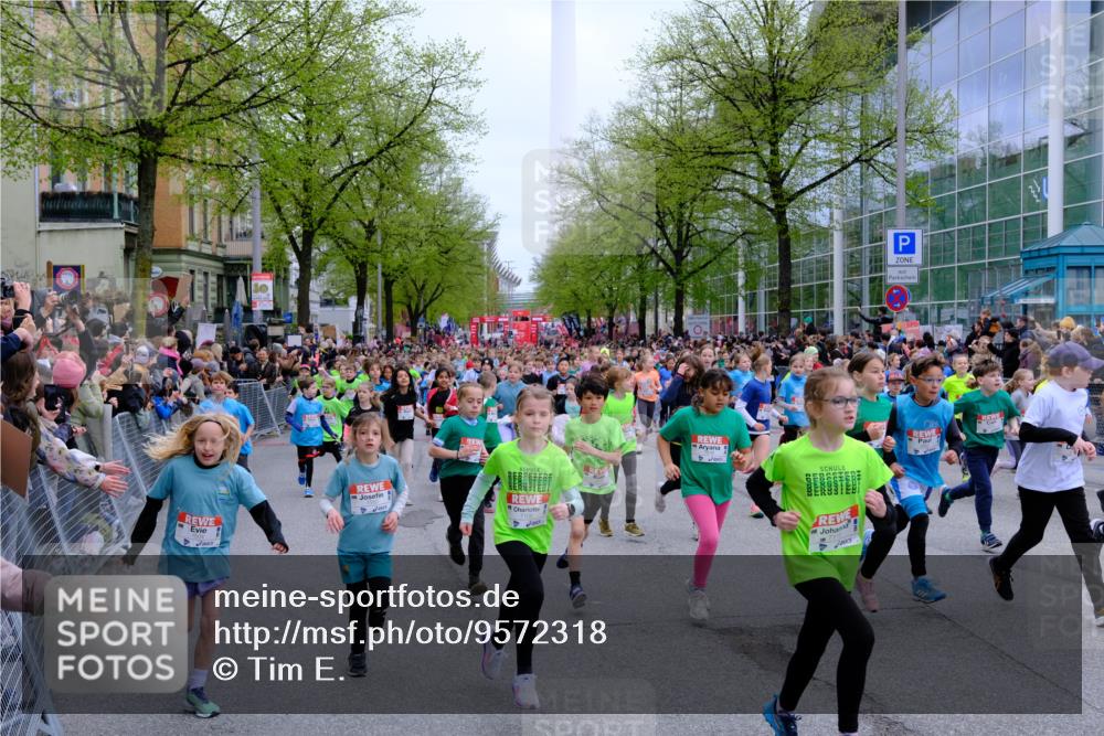 25.04.2026 - Das Zehntel Tim E. http://msf.ph/oto/9572318 25.04.2026 10:31:37 Ziel  meine-sportfotos.de