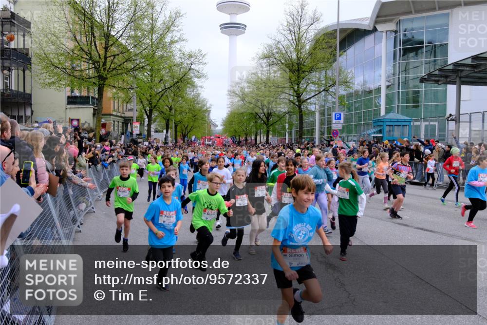 25.04.2026 - Das Zehntel Tim E. http://msf.ph/oto/9572337 25.04.2026 10:31:40 Ziel  meine-sportfotos.de