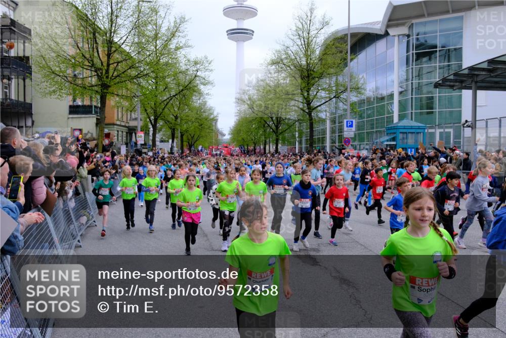 25.04.2026 - Das Zehntel Tim E. http://msf.ph/oto/9572358 25.04.2026 10:31:47 Ziel  meine-sportfotos.de