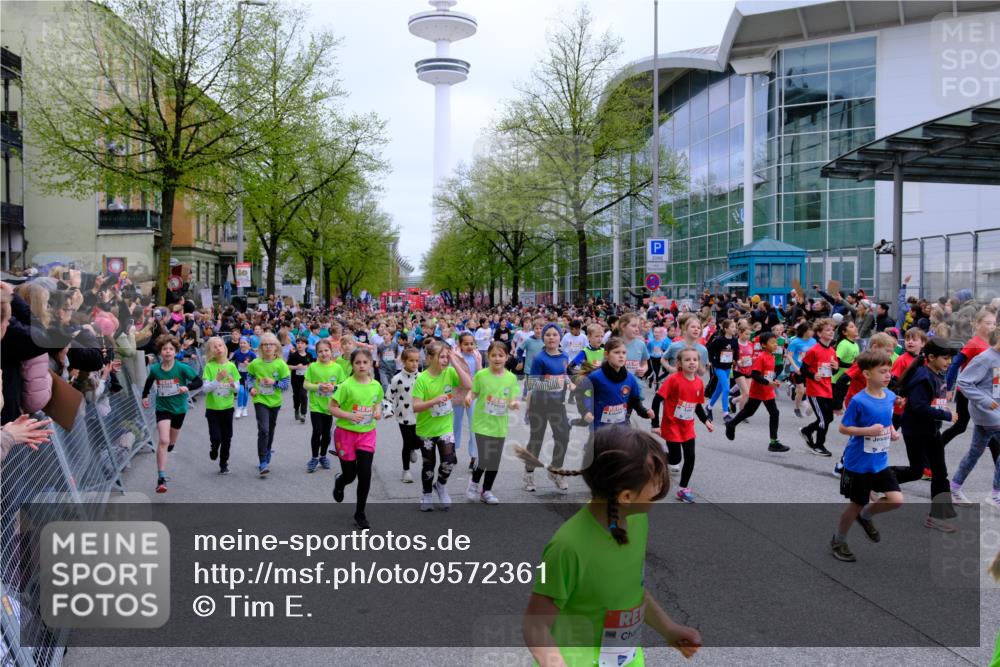 25.04.2026 - Das Zehntel Tim E. http://msf.ph/oto/9572361 25.04.2026 10:31:47 Ziel  meine-sportfotos.de