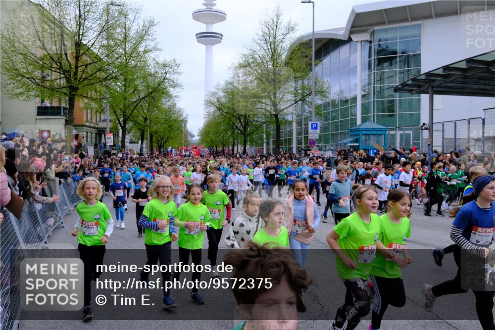 25.04.2026 - Das Zehntel Tim E. http://msf.ph/oto/9572375 25.04.2026 10:31:49 Ziel  meine-sportfotos.de