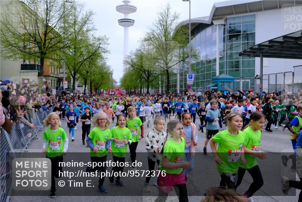 25.04.2026 - Das Zehntel Tim E. http://msf.ph/oto/9572376 25.04.2026 10:31:49 Ziel  meine-sportfotos.de
