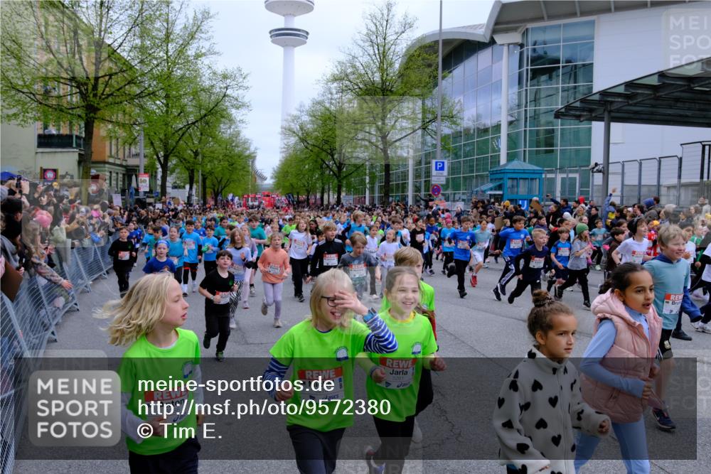 25.04.2026 - Das Zehntel Tim E. http://msf.ph/oto/9572380 25.04.2026 10:31:50 Ziel  meine-sportfotos.de