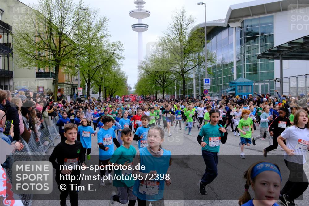 25.04.2026 - Das Zehntel Tim E. http://msf.ph/oto/9572398 25.04.2026 10:31:53 Ziel  meine-sportfotos.de