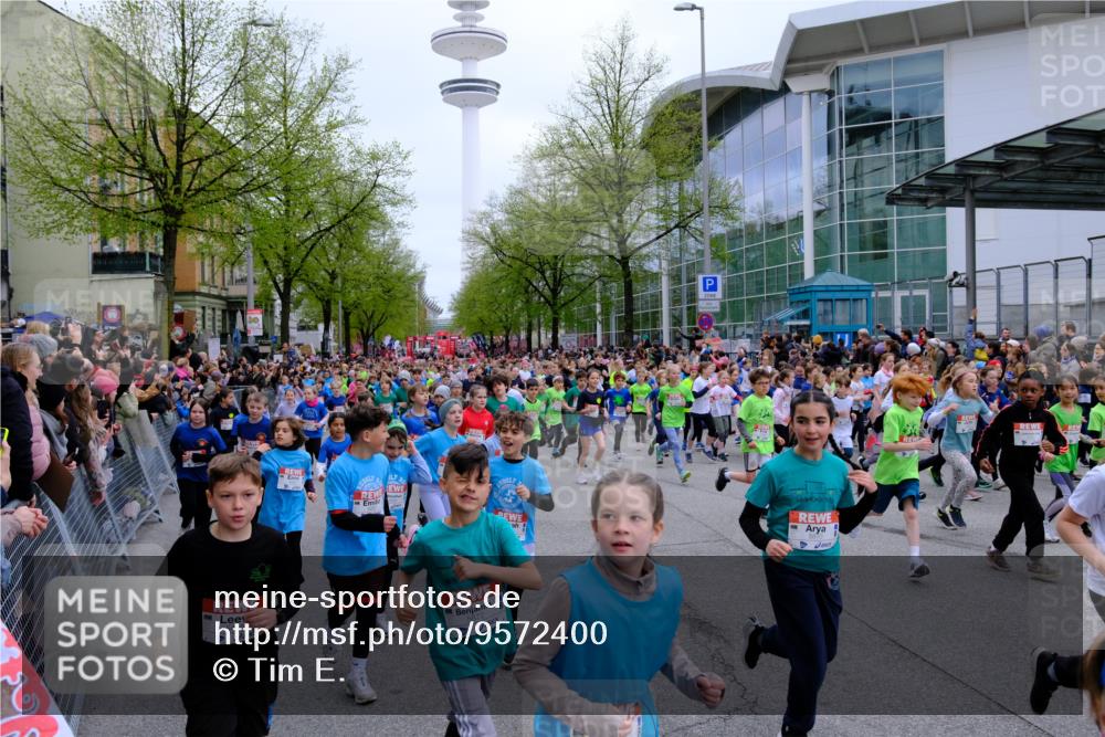 25.04.2026 - Das Zehntel Tim E. http://msf.ph/oto/9572400 25.04.2026 10:31:53 Ziel  meine-sportfotos.de