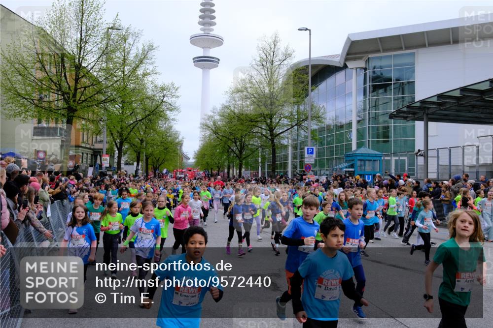 25.04.2026 - Das Zehntel Tim E. http://msf.ph/oto/9572440 25.04.2026 10:32:00 Ziel  meine-sportfotos.de