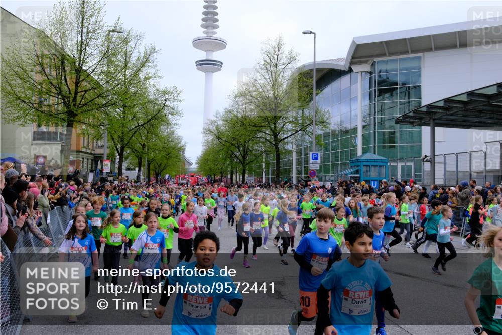 25.04.2026 - Das Zehntel Tim E. http://msf.ph/oto/9572441 25.04.2026 10:32:00 Ziel  meine-sportfotos.de