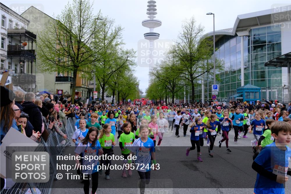 25.04.2026 - Das Zehntel Tim E. http://msf.ph/oto/9572443 25.04.2026 10:32:01 Ziel  meine-sportfotos.de