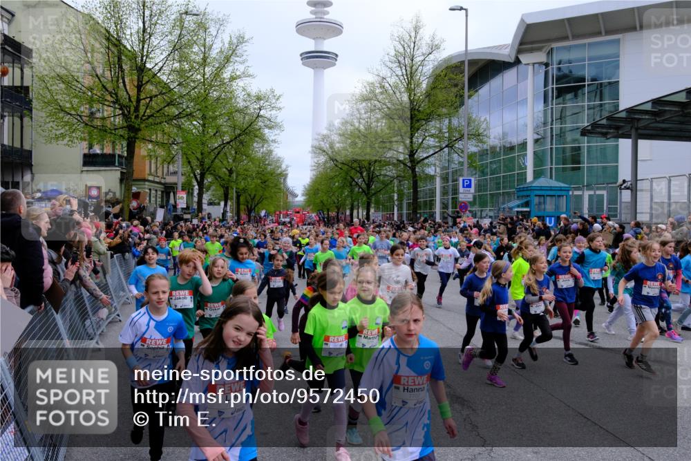25.04.2026 - Das Zehntel Tim E. http://msf.ph/oto/9572450 25.04.2026 10:32:01 Ziel  meine-sportfotos.de