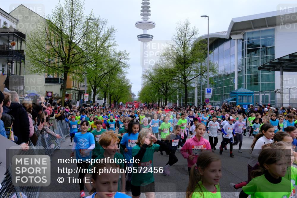 25.04.2026 - Das Zehntel Tim E. http://msf.ph/oto/9572456 25.04.2026 10:32:02 Ziel  meine-sportfotos.de