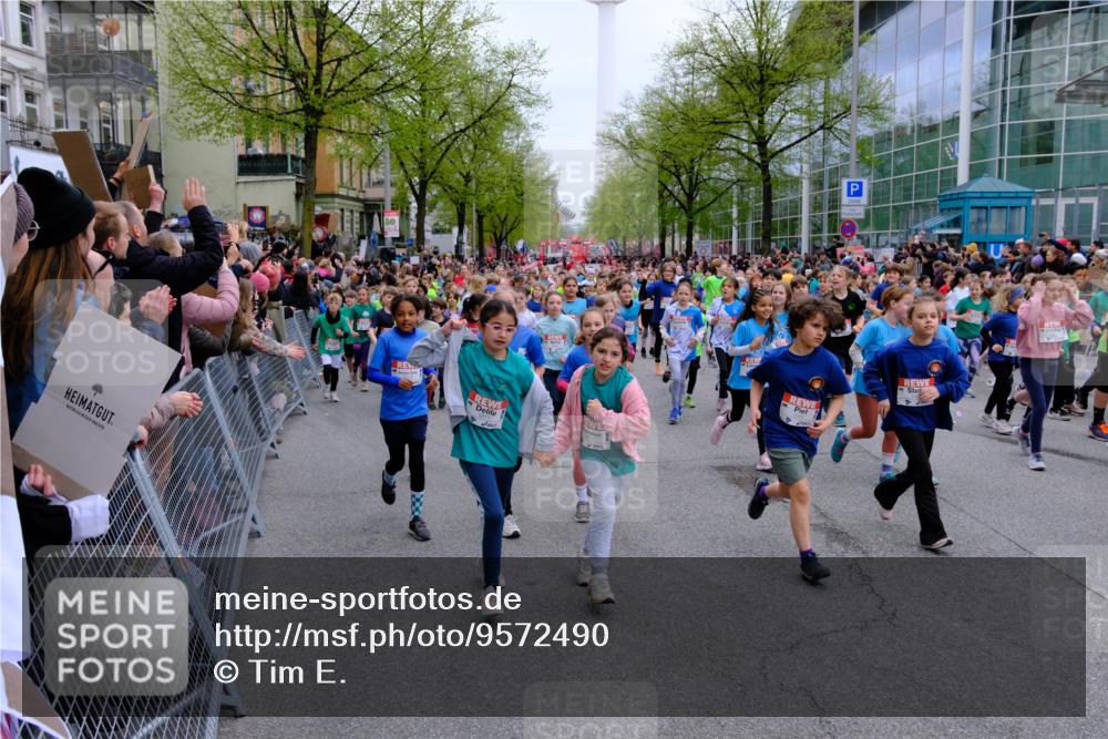 25.04.2026 - Das Zehntel Tim E. http://msf.ph/oto/9572490 25.04.2026 10:32:08 Ziel  meine-sportfotos.de