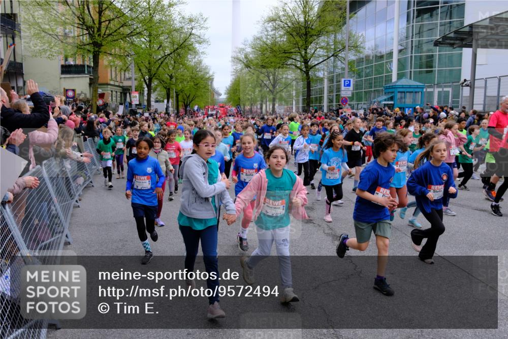 25.04.2026 - Das Zehntel Tim E. http://msf.ph/oto/9572494 25.04.2026 10:32:08 Ziel  meine-sportfotos.de