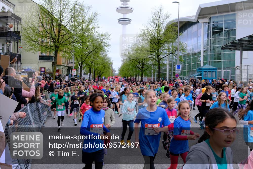 25.04.2026 - Das Zehntel Tim E. http://msf.ph/oto/9572497 25.04.2026 10:32:09 Ziel  meine-sportfotos.de