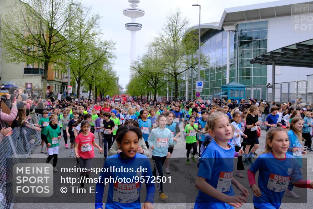 25.04.2026 - Das Zehntel Tim E. http://msf.ph/oto/9572501 25.04.2026 10:32:09 Ziel  meine-sportfotos.de