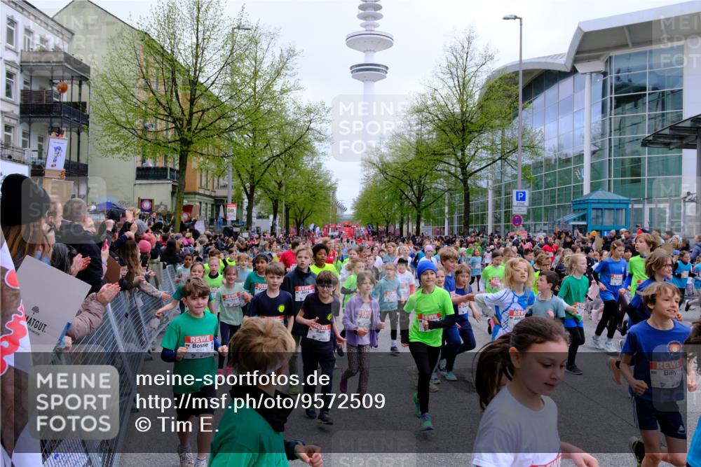 25.04.2026 - Das Zehntel Tim E. http://msf.ph/oto/9572509 25.04.2026 10:32:11 Ziel  meine-sportfotos.de