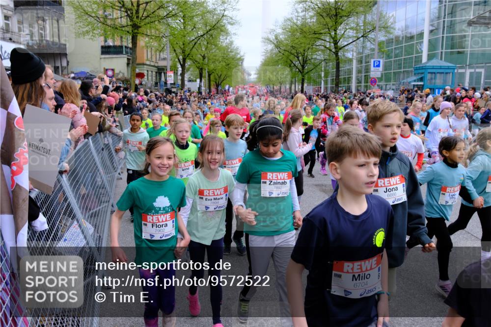 25.04.2026 - Das Zehntel Tim E. http://msf.ph/oto/9572522 25.04.2026 10:32:14 Ziel  meine-sportfotos.de