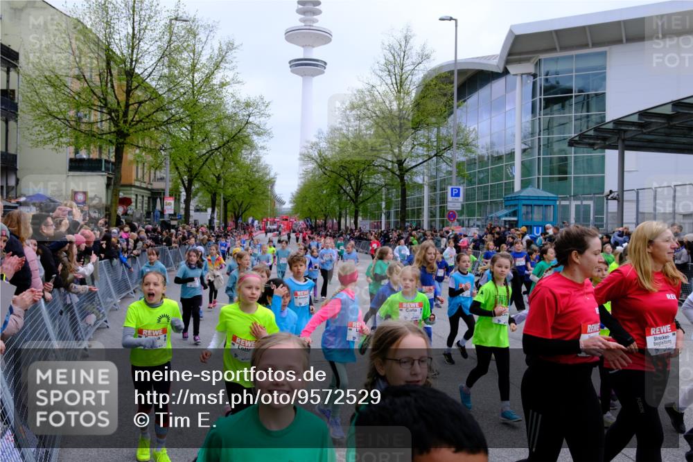 25.04.2026 - Das Zehntel Tim E. http://msf.ph/oto/9572529 25.04.2026 10:32:16 Ziel  meine-sportfotos.de