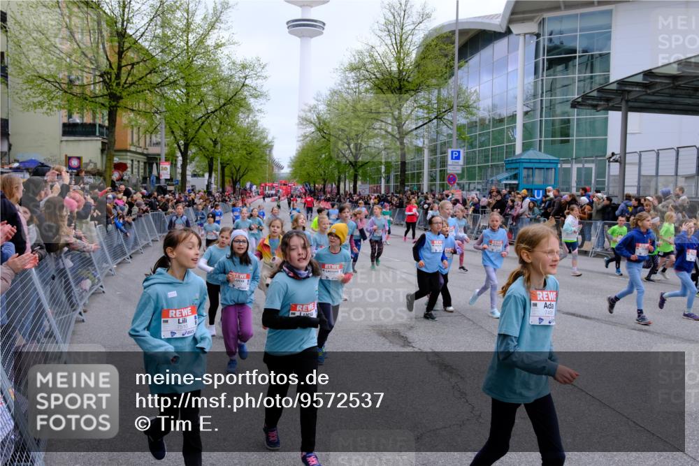 25.04.2026 - Das Zehntel Tim E. http://msf.ph/oto/9572537 25.04.2026 10:32:19 Ziel  meine-sportfotos.de