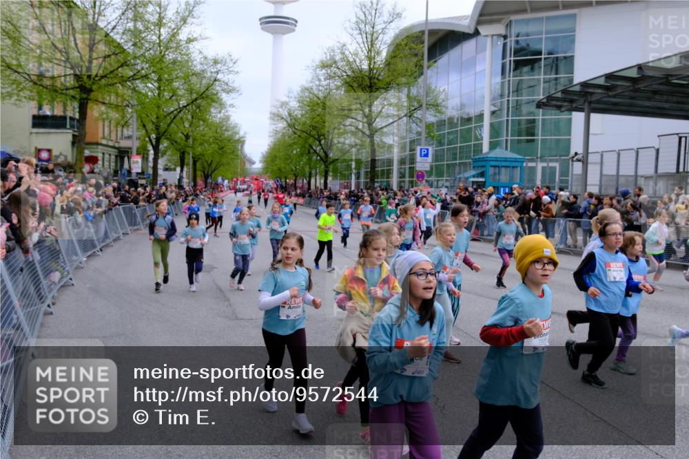 25.04.2026 - Das Zehntel Tim E. http://msf.ph/oto/9572544 25.04.2026 10:32:20 Ziel  meine-sportfotos.de