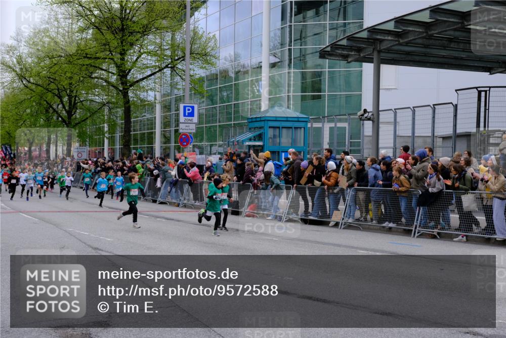 25.04.2026 - Das Zehntel Tim E. http://msf.ph/oto/9572588 25.04.2026 10:33:09 Ziel  meine-sportfotos.de