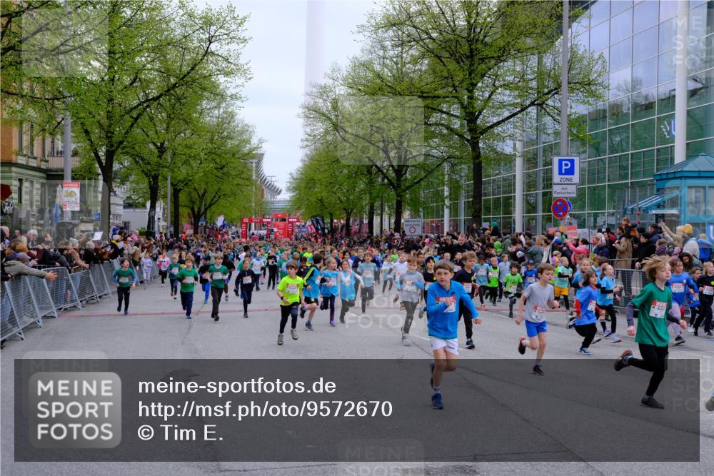 25.04.2026 - Das Zehntel Tim E. http://msf.ph/oto/9572670 25.04.2026 10:33:23 Ziel  meine-sportfotos.de
