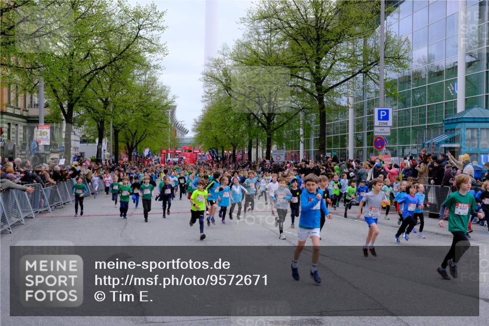 25.04.2026 - Das Zehntel Tim E. http://msf.ph/oto/9572671 25.04.2026 10:33:23 Ziel  meine-sportfotos.de