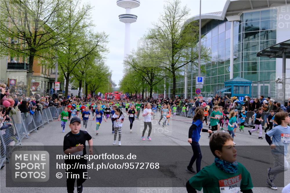 25.04.2026 - Das Zehntel Tim E. http://msf.ph/oto/9572768 25.04.2026 10:33:42 Ziel  meine-sportfotos.de