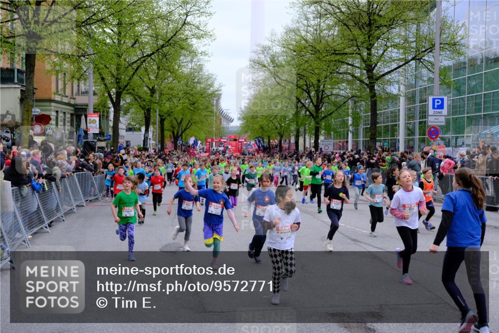 25.04.2026 - Das Zehntel Tim E. http://msf.ph/oto/9572771 25.04.2026 10:33:43 Ziel  meine-sportfotos.de