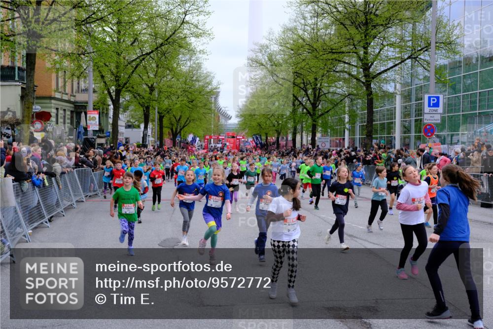 25.04.2026 - Das Zehntel Tim E. http://msf.ph/oto/9572772 25.04.2026 10:33:43 Ziel  meine-sportfotos.de
