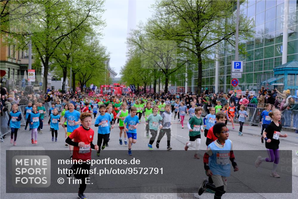 25.04.2026 - Das Zehntel Tim E. http://msf.ph/oto/9572791 25.04.2026 10:33:47 Ziel  meine-sportfotos.de