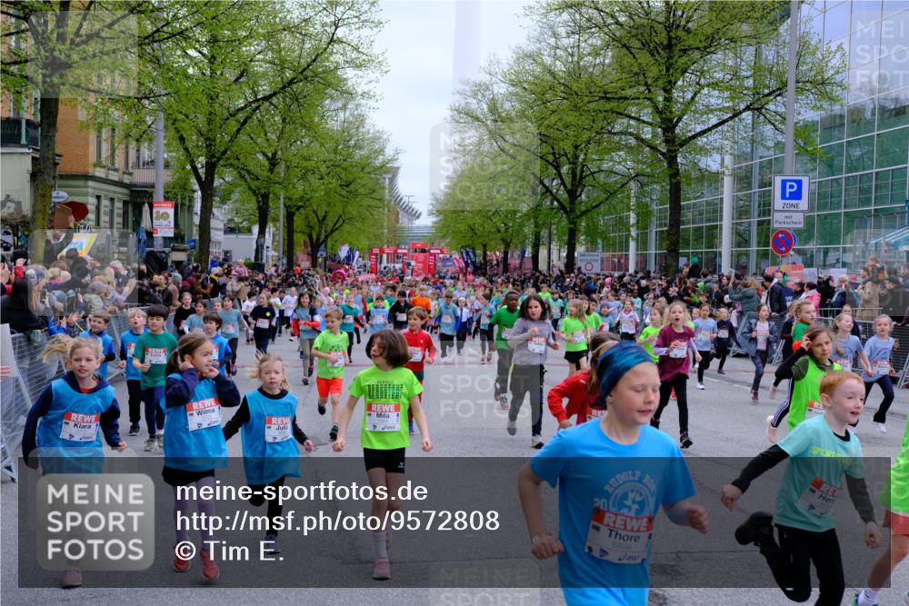 25.04.2026 - Das Zehntel Tim E. http://msf.ph/oto/9572808 25.04.2026 10:33:50 Ziel  meine-sportfotos.de