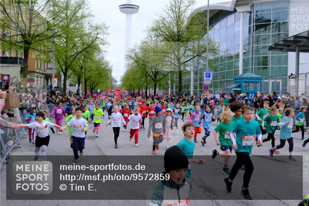25.04.2026 - Das Zehntel Tim E. http://msf.ph/oto/9572859 25.04.2026 10:34:00 Ziel  meine-sportfotos.de